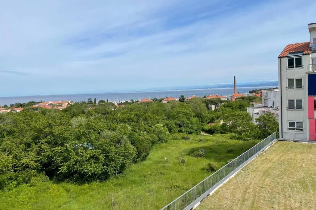 Apartment Gema - One Bedroom Apartment Izola Zewnętrze zdjęcie